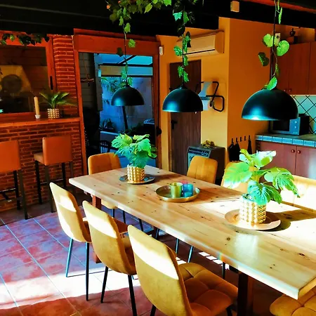 Casa Alegria Rural Holiday Home With Pool And Jacuzzi-2